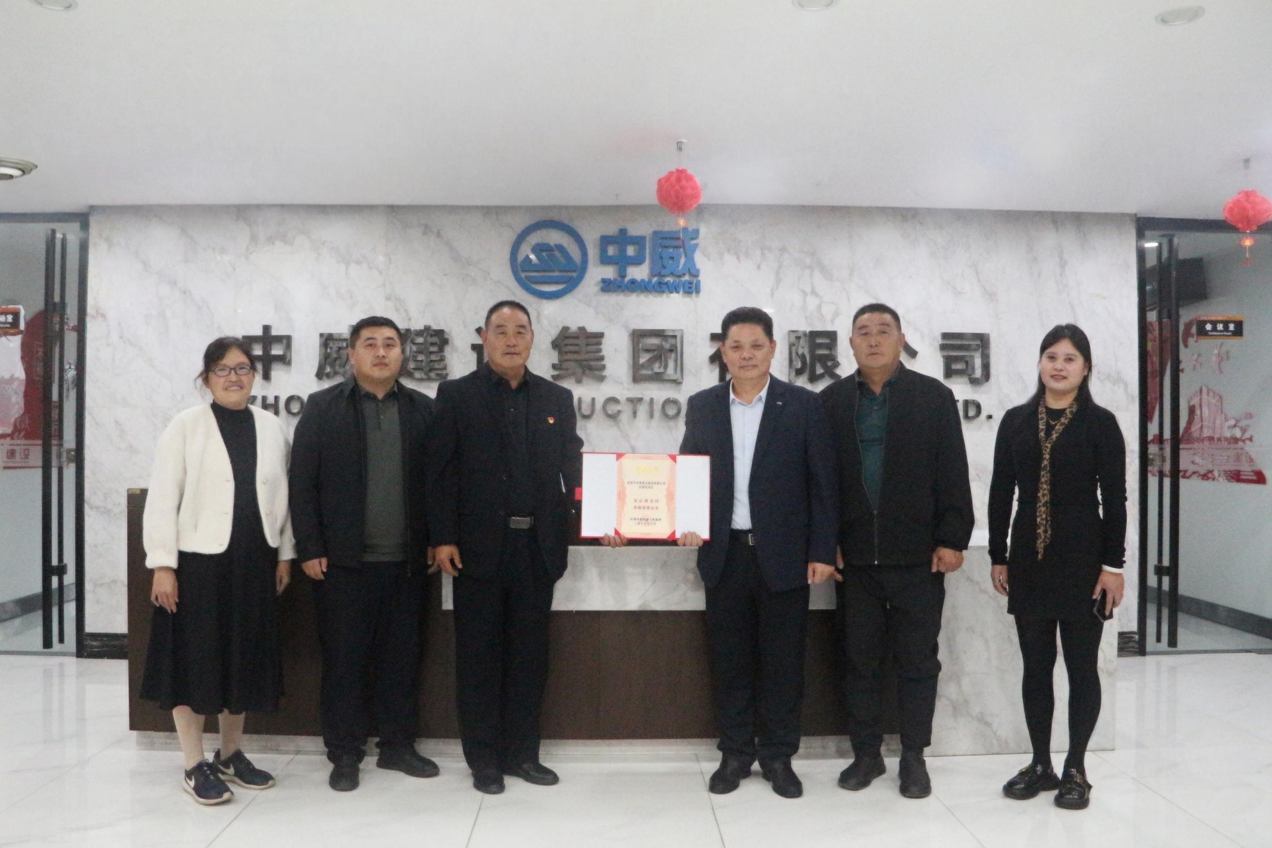 fc83ce3751f8a81376139259bb5aadb2